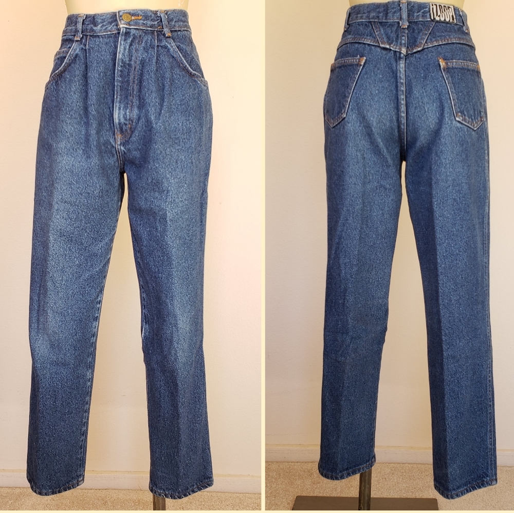 VTG High Waisted Pleated Blue Jeans